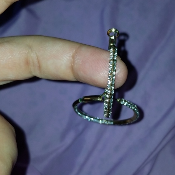 Gold and cubic Zirconia hoop earrings - Picture 2 of 2